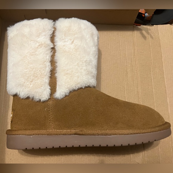 Koolaburra by UGG Aubrei Short Size 2 Kids - Picture 6 of 7